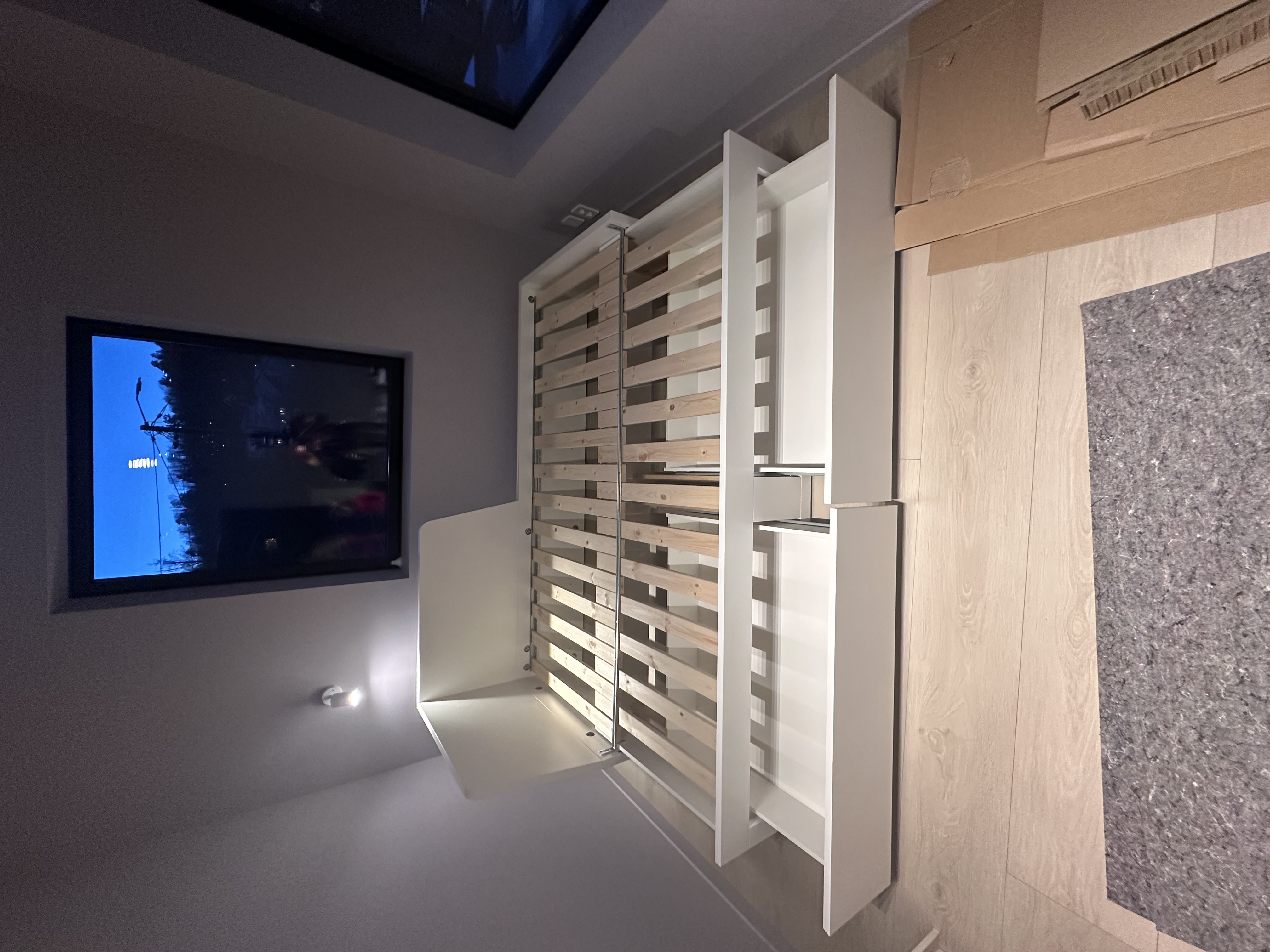 Jeg tilbyr montering av møbler